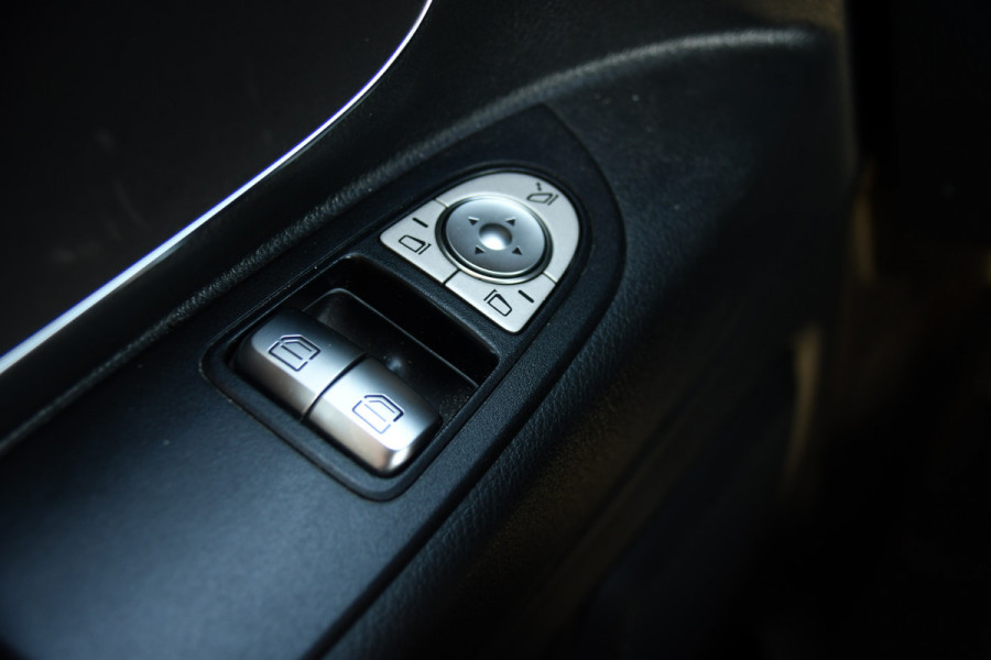 Mercedes-Benz Vito 190pk CDI L3 DC PB Edition Camera, Cruise, Carplay, LED, 2 x Schuifdeur, Automaat, Multimedia, Leder, Uniek!
