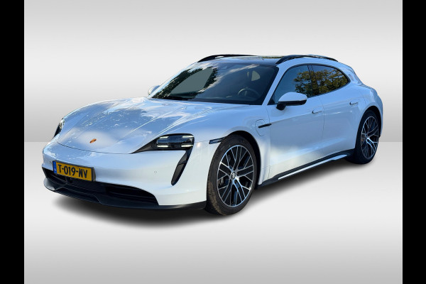 Porsche Taycan Sport Turismo 93 kWh / Panoramadak / 360Camera / Passenger Display / Luchtvering / 21'' / Adaptieve Stoelen / CarPlay / Keyless / Bose / Stoel+Stuurverwarming / Dodehoek / ACC
