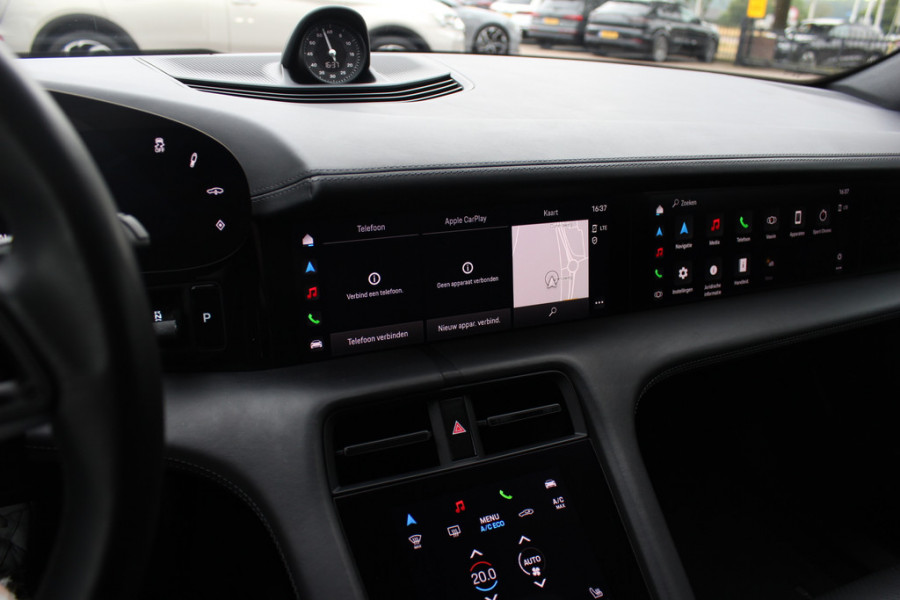 Porsche Taycan Sport Turismo 93 kWh / Panoramadak / 360Camera / Passenger Display / Luchtvering / 21'' / Adaptieve Stoelen / CarPlay / Keyless / Bose / Stoel+Stuurverwarming / Dodehoek / ACC