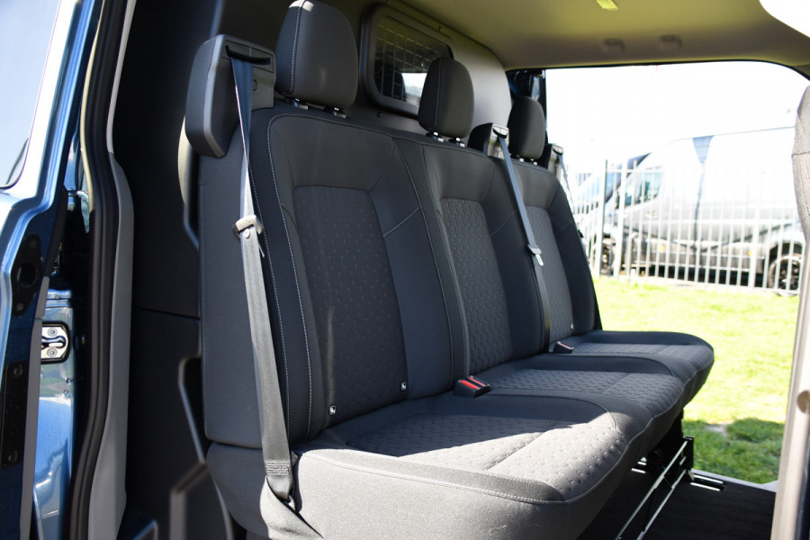 Ford Transit Custom 300 2.0 TDCI L1H1 DC Limited PB Edition Adaptieve Cruise, Camera, Carplay, LED, Stoelverwarming, 2 x Schuifdeur, Automaat, Stuurverwarming, Trekhaak, 170pk, Uniek!