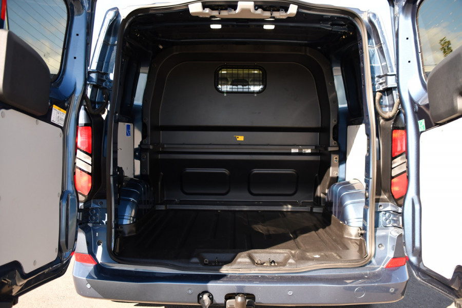 Ford Transit Custom 300 2.0 TDCI L1H1 DC Limited PB Edition Adaptieve Cruise, Camera, Carplay, LED, Stoelverwarming, 2 x Schuifdeur, Automaat, Stuurverwarming, Trekhaak, 170pk, Uniek!