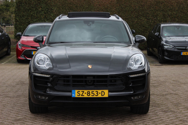 Porsche Macan 2.0 / Panoramadak / Camera / Luchtvering / Sportdesign+Chrono / 21'' / Adaptieve stoelen / CarPlay / Bose / DAB / Stoelverwarming / ACC