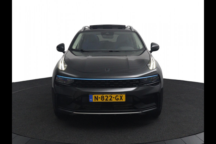 Lynk & Co 01 1.5*PLUG-IN*NAVI*PANO*CAM*ACC*CARPLAY*ECC*LED*