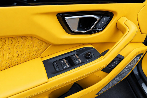 Lamborghini Urus 4.0 V8 |MANSORY Venatus EVO S P900 1 of 1|Pano|HUD|24''|B&O|