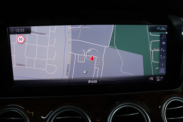 Mercedes-Benz E-Klasse 300 e Advantage (CAMERA, STOELVERWARMING/VERKOELING, ELEKTR STOELEN, SFEERVERLICHTING)