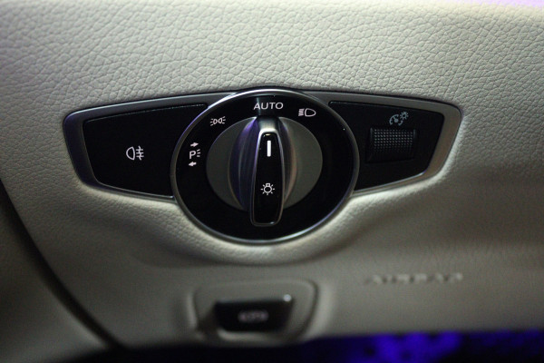 Mercedes-Benz E-Klasse 300 e Advantage (CAMERA, STOELVERWARMING/VERKOELING, ELEKTR STOELEN, SFEERVERLICHTING)
