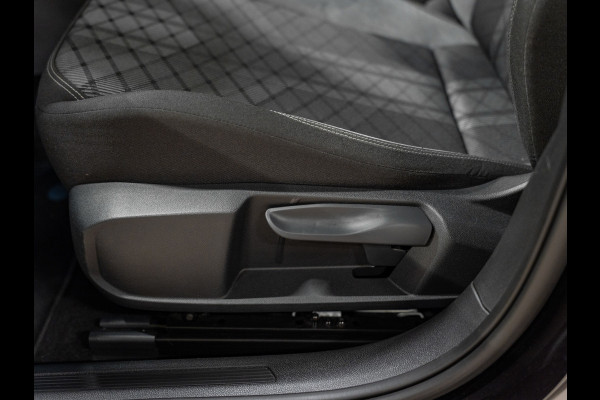 Volkswagen Polo 1.0 TSI DSG R-Line Edition, IQ Led, Led Grill, Virtual Cockpit, Clima, ACC, Cam, Navi, Apple Carplay, Android, PDC