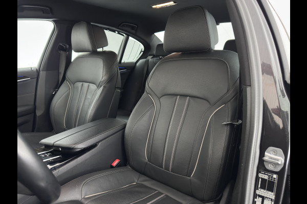 BMW 5 Serie 520d Business Edition Plus (INCL.BTW) Aut. *LEATHER | LASER-LED | HARMAN/KARDON | ADAPTIVE-CRUISE | BLIND-SPOT | MEMORY-PACK | CAMERA | DIGI-COCKPIT | AMBIENT-LIGHT | DAB+ | NAVI-FULLMAP | ECC | PDC | 18''ALU*