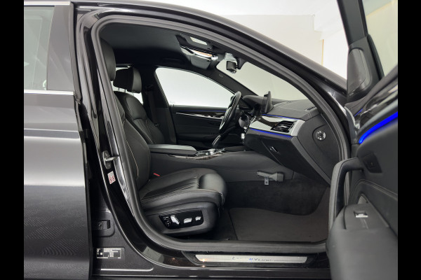 BMW 5 Serie 520d Business Edition Plus (INCL.BTW) Aut. *LEATHER | LASER-LED | HARMAN/KARDON | ADAPTIVE-CRUISE | BLIND-SPOT | MEMORY-PACK | CAMERA | DIGI-COCKPIT | AMBIENT-LIGHT | DAB+ | NAVI-FULLMAP | ECC | PDC | 18''ALU*