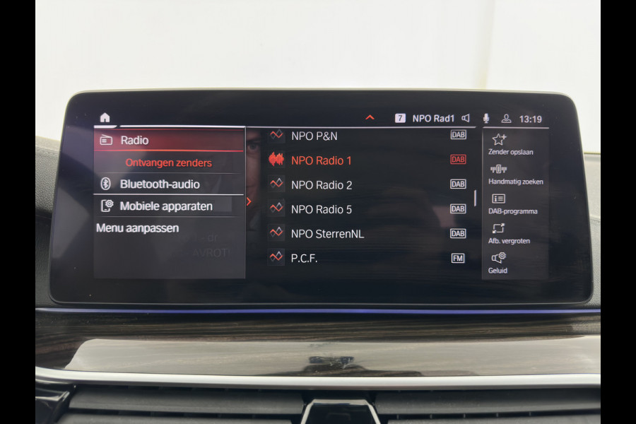 BMW 5 Serie 520d Business Edition Plus (INCL.BTW) Aut. *LEATHER | LASER-LED | HARMAN/KARDON | ADAPTIVE-CRUISE | BLIND-SPOT | MEMORY-PACK | CAMERA | DIGI-COCKPIT | AMBIENT-LIGHT | DAB+ | NAVI-FULLMAP | ECC | PDC | 18''ALU*