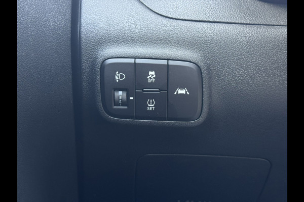 Hyundai i10 1.0 Comfort | Apple Carplay/Android Auto, Camera, Stoel + Stuurverwarming, Cruise, Climate, DAB |