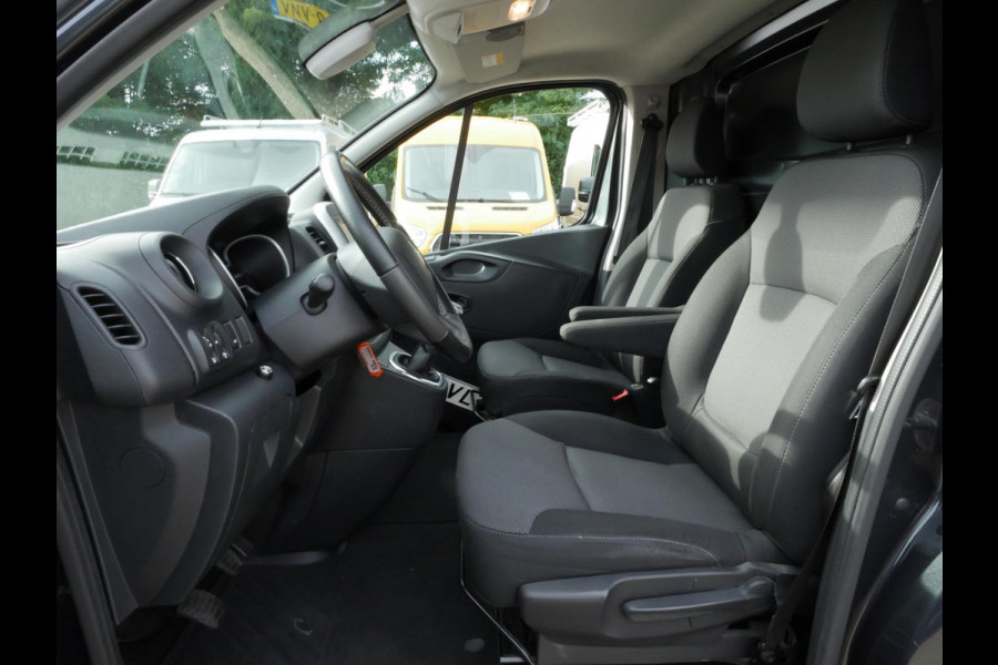 Renault Trafic 2.0 dCi 120PK L2H1 Airco Trekhaak Camera Cruise