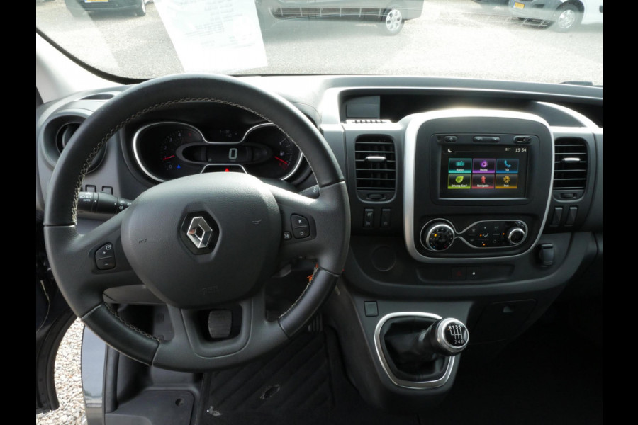 Renault Trafic 2.0 dCi 120PK L2H1 Airco Trekhaak Camera Cruise
