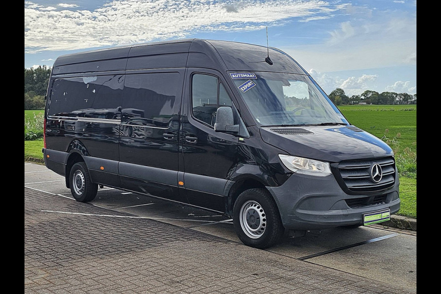 Mercedes-Benz Sprinter 319 3.0 V6 L3H2 EURO6 Airco, Standkachel, Navi, Camera, Climatecontrol, Dodehoek detectie,