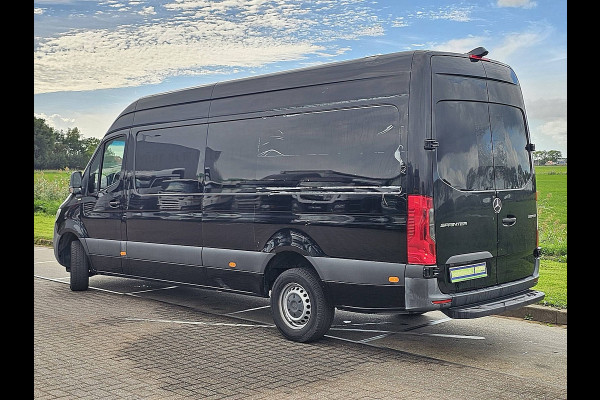 Mercedes-Benz Sprinter 319 3.0 V6 L3H2 EURO6 Airco, Standkachel, Navi, Camera, Climatecontrol, Dodehoek detectie,