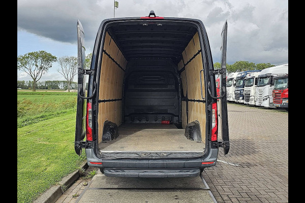 Mercedes-Benz Sprinter 319 3.0 V6 L3H2 EURO6 Airco, Standkachel, Navi, Camera, Climatecontrol, Dodehoek detectie,