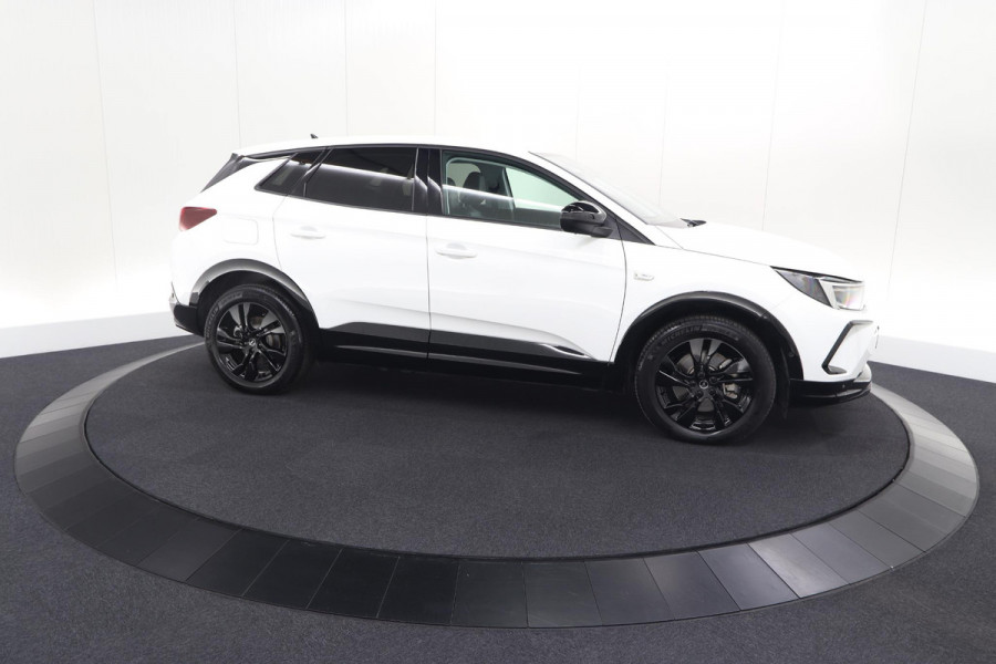Opel Grandland 1.6 Turbo Plug-In Hybrid GS 225 | Adaptieve Cruise Control | Stuurverwarming | Navigatie
