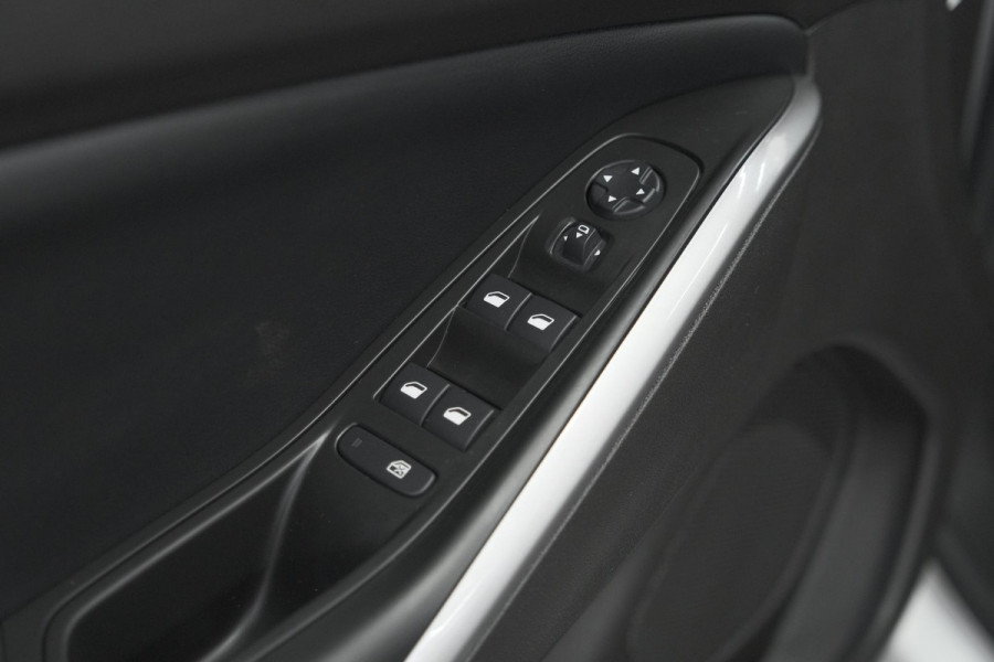Opel Grandland 1.6 Turbo Plug-In Hybrid GS 225 | Adaptieve Cruise Control | Stuurverwarming | Navigatie