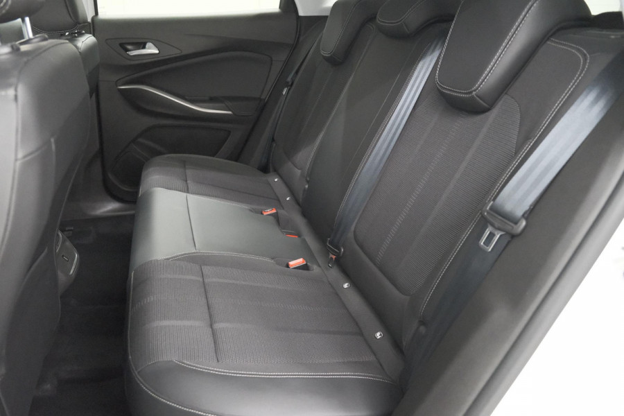 Opel Grandland 1.6 Turbo Plug-In Hybrid GS 225 | Adaptieve Cruise Control | Stuurverwarming | Navigatie