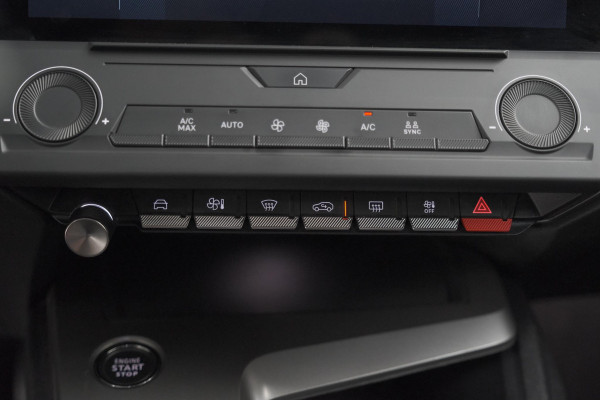 Peugeot 408 1.6 HYbrid 225 EAT8 Allure | Adaptieve Cruise Control | Camera | 19 Inch Lichtmetalen Velgen
