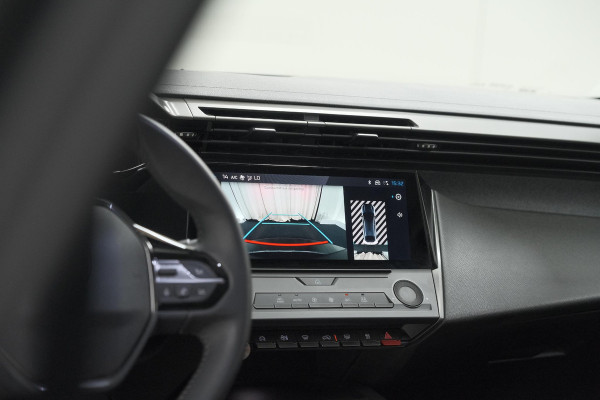 Peugeot 408 1.6 HYbrid 225 EAT8 Allure | Adaptieve Cruise Control | Camera | 19 Inch Lichtmetalen Velgen
