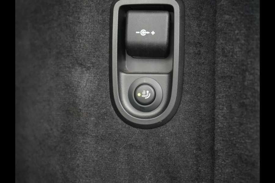 BMW 5 Serie Touring 530e M Sport PHEV 293pk Dealer O.H. | Active Steering | Trekhaak Af Fabriek | Panodak | Head Up | Adaptive Cruise | Adaptief Onderstel | Camera | Laser LED | Lederen Comfortstoelen Memory & Verwarmd | Sfeerverlichting | Blis |  Plug In Hybrid |