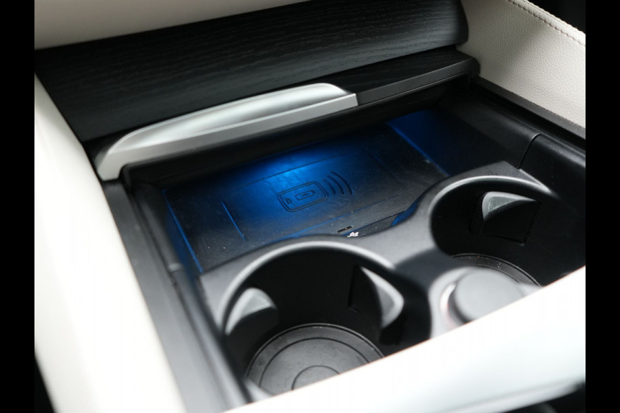 BMW 5 Serie Touring 530e M Sport PHEV 293pk Dealer O.H. | Active Steering | Trekhaak Af Fabriek | Panodak | Head Up | Adaptive Cruise | Adaptief Onderstel | Camera | Laser LED | Lederen Comfortstoelen Memory & Verwarmd | Sfeerverlichting | Blis |  Plug In Hybrid |