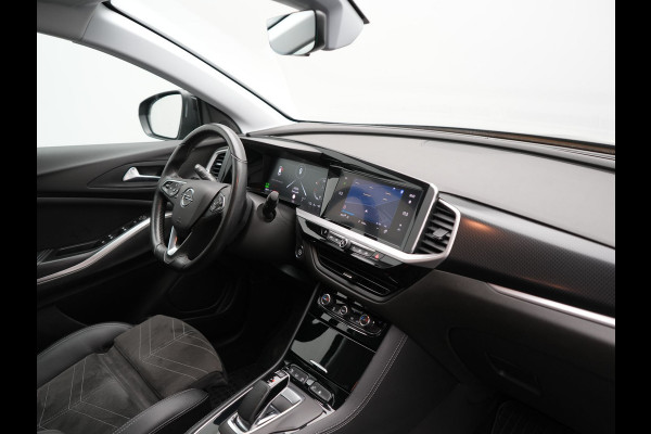Opel Grandland 1.6 Turbo Ultimate FACELIFT MODEL PHEV 225pk Dealer O.H. | Trekhaak Afn. | Adaptive Cruise | 360 Camera | Alcantara Sportstoelen & Stuur Verwarmd | BLIS | Keyless | Navigatie | DAB | Plug In Hybrid | Apple Carplay | Plug In Hybrid |