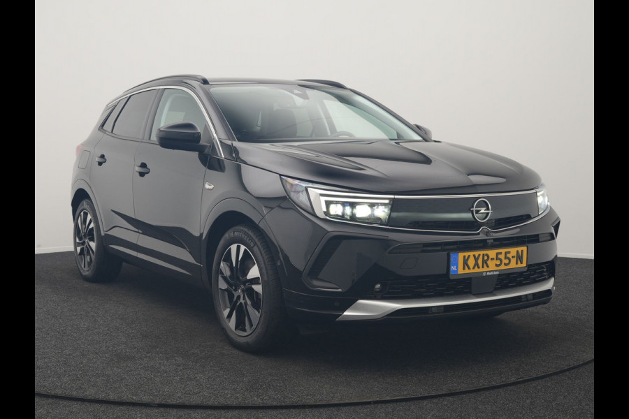 Opel Grandland 1.6 Turbo Ultimate FACELIFT MODEL PHEV 225pk Dealer O.H. | Trekhaak Afn. | Adaptive Cruise | 360 Camera | Alcantara Sportstoelen & Stuur Verwarmd | BLIS | Keyless | Navigatie | DAB | Plug In Hybrid | Apple Carplay | Plug In Hybrid |
