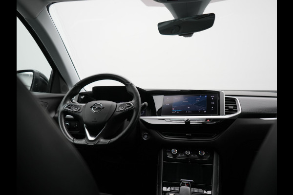 Opel Grandland 1.6 Turbo Ultimate FACELIFT MODEL PHEV 225pk Dealer O.H. | Trekhaak Afn. | Adaptive Cruise | 360 Camera | Alcantara Sportstoelen & Stuur Verwarmd | BLIS | Keyless | Navigatie | DAB | Plug In Hybrid | Apple Carplay | Plug In Hybrid |