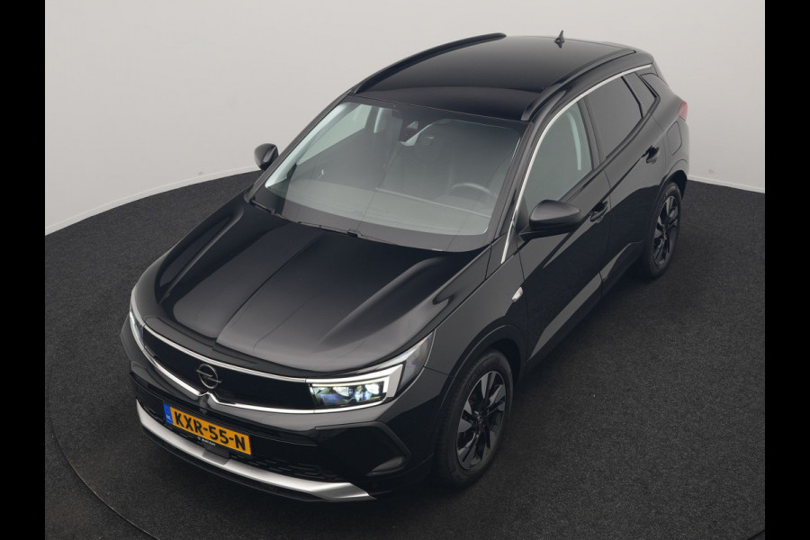 Opel Grandland 1.6 Turbo Ultimate FACELIFT MODEL PHEV 225pk Dealer O.H. | Trekhaak Afn. | Adaptive Cruise | 360 Camera | Alcantara Sportstoelen & Stuur Verwarmd | BLIS | Keyless | Navigatie | DAB | Plug In Hybrid | Apple Carplay | Plug In Hybrid |