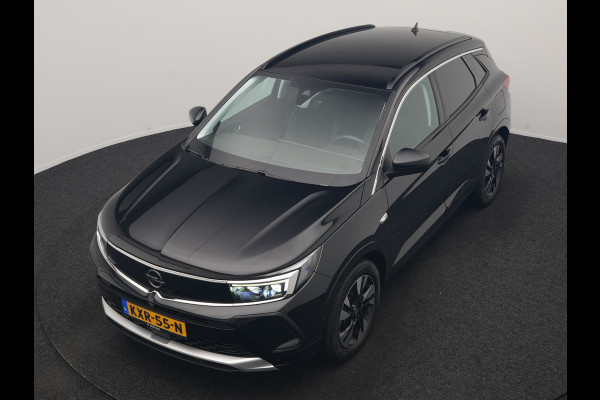 Opel Grandland 1.6 Turbo Ultimate FACELIFT MODEL PHEV 225pk Dealer O.H. | Trekhaak Afn. | Adaptive Cruise | 360 Camera | Alcantara Sportstoelen & Stuur Verwarmd | BLIS | Keyless | Navigatie | DAB | Plug In Hybrid | Apple Carplay | Plug In Hybrid |