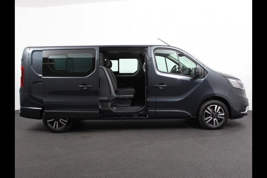 Renault Trafic 2.0 Blue dCi 150PK Automaat L2H1 Dubbele Cabine Navigatie Airco Lichtmetalen velgen Betimmering Trekhaak Camera Parkeer sensoren Dab