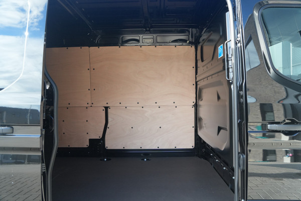 Renault Master E-Tech T35 L3H2 Advance Long Range 87 kWh 143pk - Navi - Camera - Betimmering - 360 Parkeersensoren - Stoelverwarming - Rijklaar