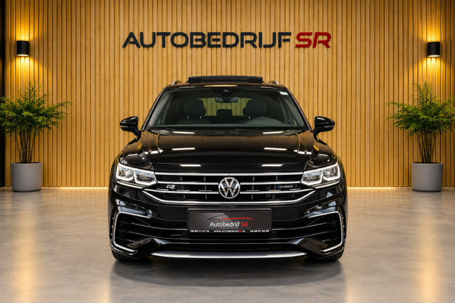 Volkswagen Tiguan 1.4 TSI eHybrid R-Line Business+ Pano! 360'Camera Memory Keyless Sfeerverlichting Elektrische Kofferklep IQ
