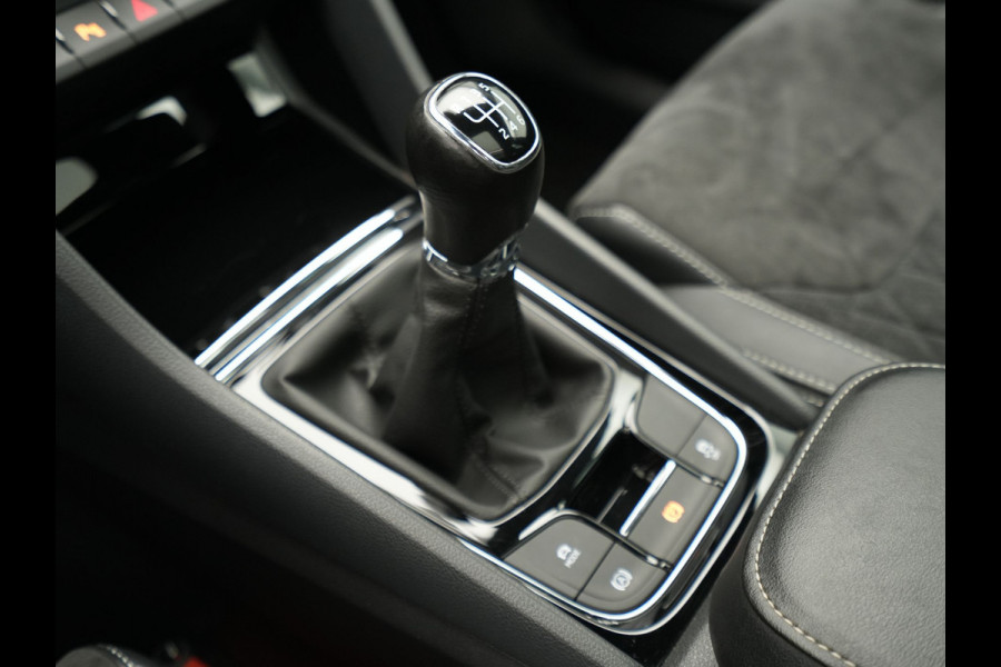 Škoda Kodiaq 1.5 TSI 150pk Sportline Business Panoramadak Camera Stoelverwarming Acc Carplay