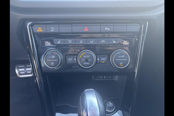 Volkswagen T-Roc 1.5 TSI Sport | 150pk | Panoramadak | Adaptieve Cruise | Stoelverwarming | Elektrische Achterklep | Achteruitrijcamera