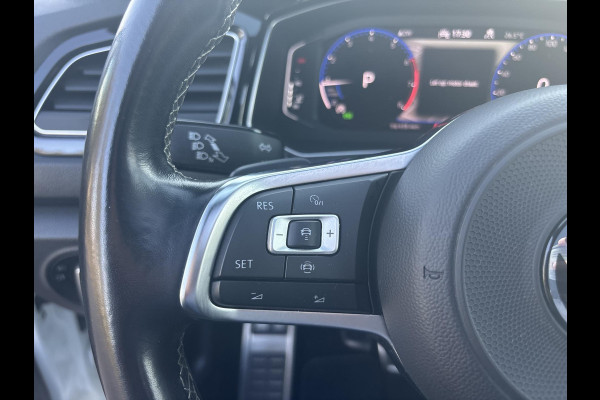 Volkswagen T-Roc 1.5 TSI Sport | 150pk | Panoramadak | Adaptieve Cruise | Stoelverwarming | Elektrische Achterklep | Achteruitrijcamera
