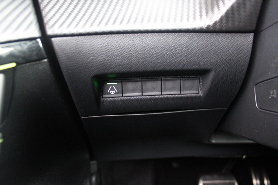 Peugeot 208 1.2 Hybrid 110PK AUTOMAAT GT | CAMERA VOOR + ACHTER | NAVIGATIE | DRAADLOZE APPLE CARPLAY/ANDROID AUTO | FULL LED KOPLAMPEN | LICHTMETALEN VELGEN 17" | DODEHOEK DETECTIE | DRAADLOZE TELEFOONLADER | KEYLESS ENTRY/START | DAB+ RADIO | ADAPTIVE CRUISE CONTROL | CLIMATE CONTROL | SFEERVERLICHTING |