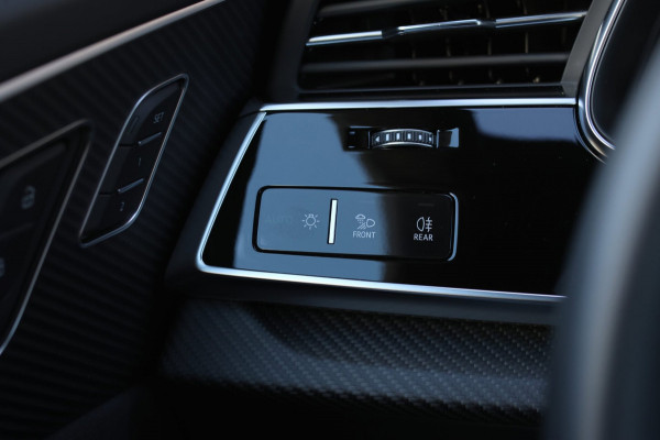 Audi Q8 60 TFSI e Quattro Competition *Pano*B&O Advanced*4-Wiel besturing*Soft-Close*RS-Stoelen*