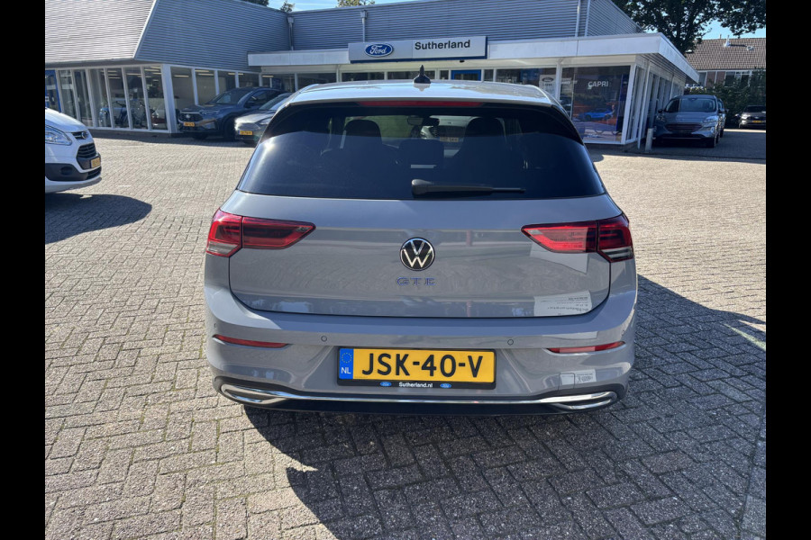 Volkswagen Golf 1.4 eHybrid GTE PHEV 244pk Adaptieve Cruise | Achteruitrijcamera | Apple Carplay/Android Auto | Stoelverwarming | Rode remklauwen