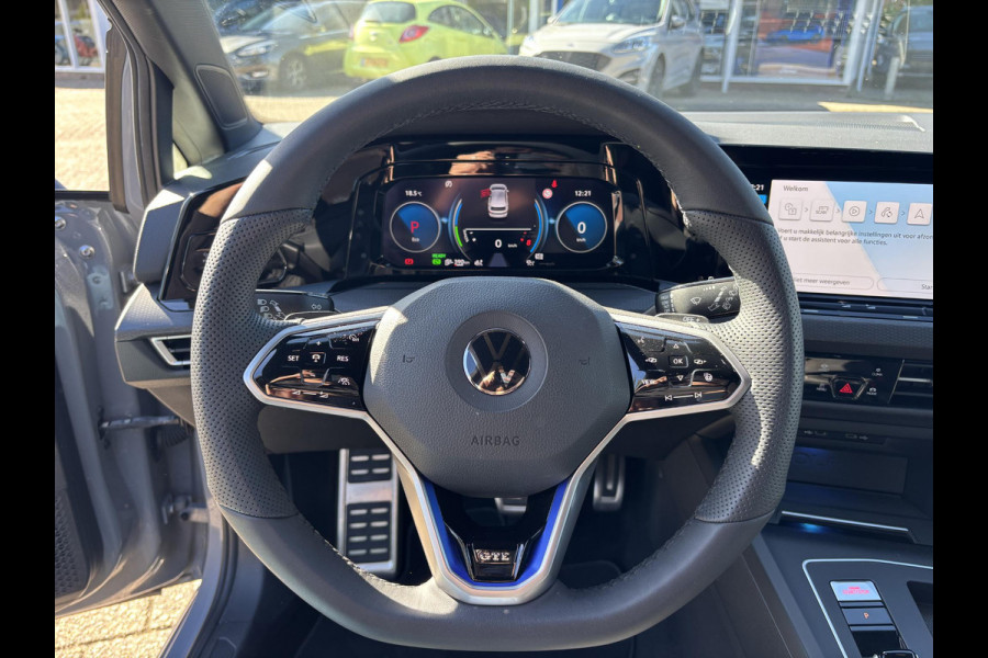 Volkswagen Golf 1.4 eHybrid GTE PHEV 244pk Adaptieve Cruise | Achteruitrijcamera | Apple Carplay/Android Auto | Stoelverwarming | Rode remklauwen