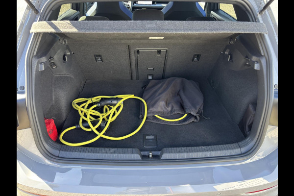 Volkswagen Golf 1.4 eHybrid GTE PHEV 244pk Adaptieve Cruise | Achteruitrijcamera | Apple Carplay/Android Auto | Stoelverwarming | Rode remklauwen