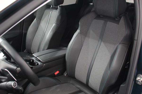 Peugeot 3008 1.2 PureTech 130pk Automaat Allure Navigatie Climate Control Parkeer sensoren Camera