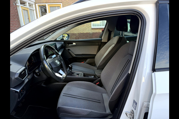 Seat Leon Sportstourer 1.0 TSI Style Business Intense Camera, Trekhaak, Virt.Dash