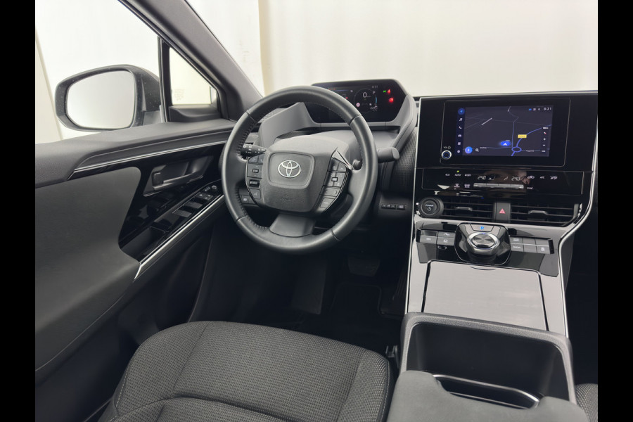 Toyota Bz4x Business 71 kWh (3-Fase-11kW) {SoH-88%} (INCL.BTW) *FULL-LED | ADAPTIVE-CRUISE | CAMERA | NAVI-FULLMAP | KEYLESS | ECC | PDC | 18''ALU | TOWBAR*