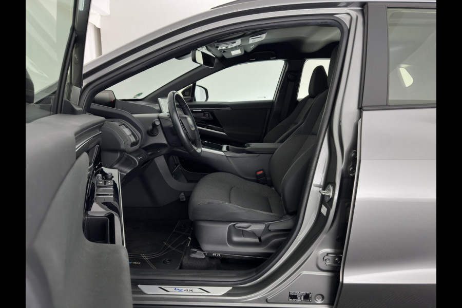 Toyota Bz4x Business 71 kWh (3-Fase-11kW) {SoH-88%} (INCL.BTW) *FULL-LED | ADAPTIVE-CRUISE | CAMERA | NAVI-FULLMAP | KEYLESS | ECC | PDC | 18''ALU | TOWBAR*