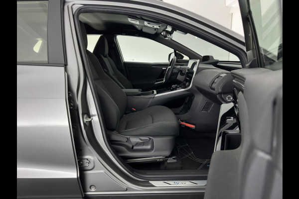Toyota Bz4x Business 71 kWh (3-Fase-11kW) {SoH-88%} (INCL.BTW) *FULL-LED | ADAPTIVE-CRUISE | CAMERA | NAVI-FULLMAP | KEYLESS | ECC | PDC | 18''ALU | TOWBAR*