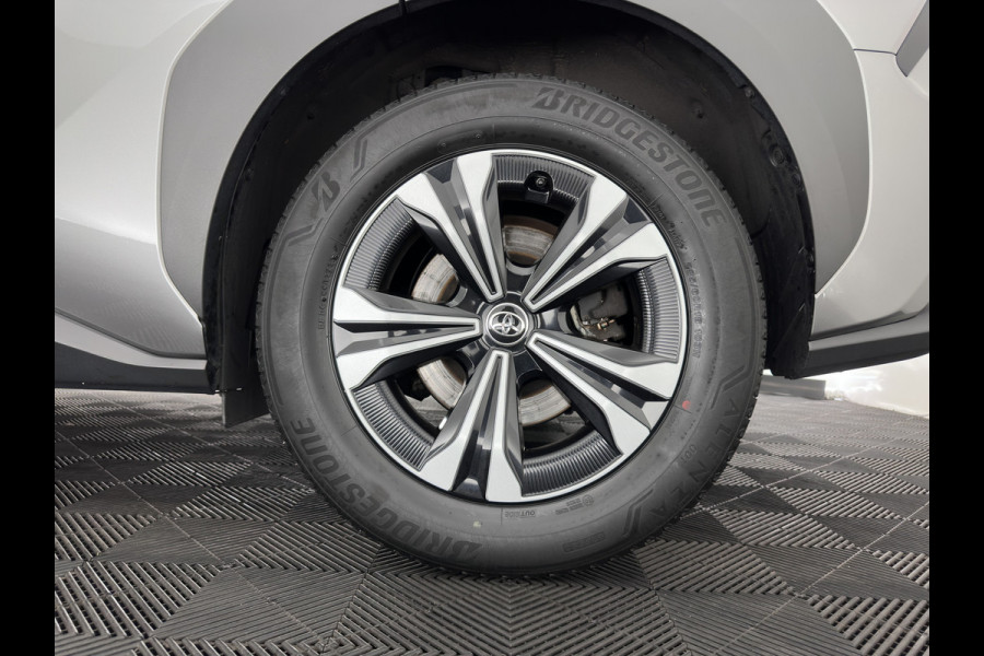 Toyota Bz4x Business 71 kWh (3-Fase-11kW) {SoH-88%} (INCL.BTW) *FULL-LED | ADAPTIVE-CRUISE | CAMERA | NAVI-FULLMAP | KEYLESS | ECC | PDC | 18''ALU | TOWBAR*