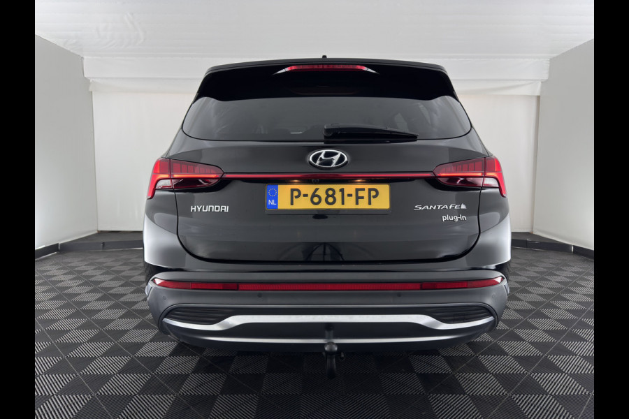 Hyundai Santa Fe 1.6 T-GDI PHEV Premium (Plug-in) (INCL-BTW) *HEAD-UP | LEATHER | FULL-LED | ADAPTIVE-CRUISE | TOP-VIEW | BLINDSPOT | MEMORY-PACK | DIGI-COCKPIT | SHIFTPADDLES | PRIVACYGLASS | NAVI-FULLMAP | 19''ALU | TOWBAR*